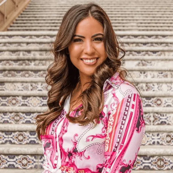 Adriana.theCEO | Social Media Coaching for Creators & Businesses